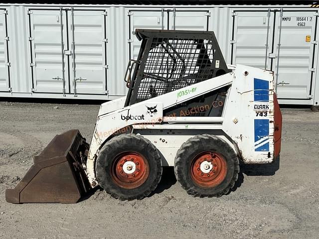 Image of Bobcat 743 equipment image 1