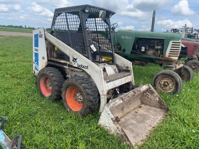Image of Bobcat 743 equipment image 1