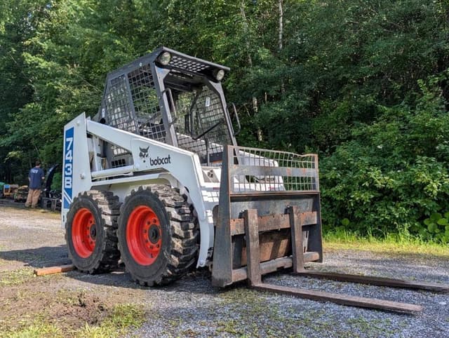 Image of Bobcat 743B equipment image 1