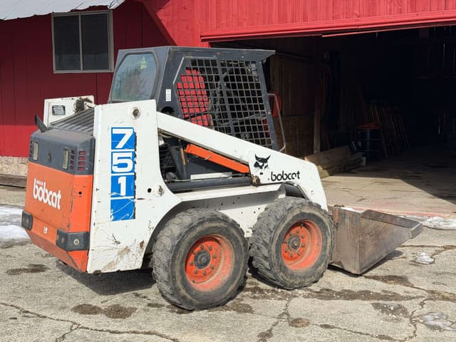 Image of Bobcat 751 equipment image 4