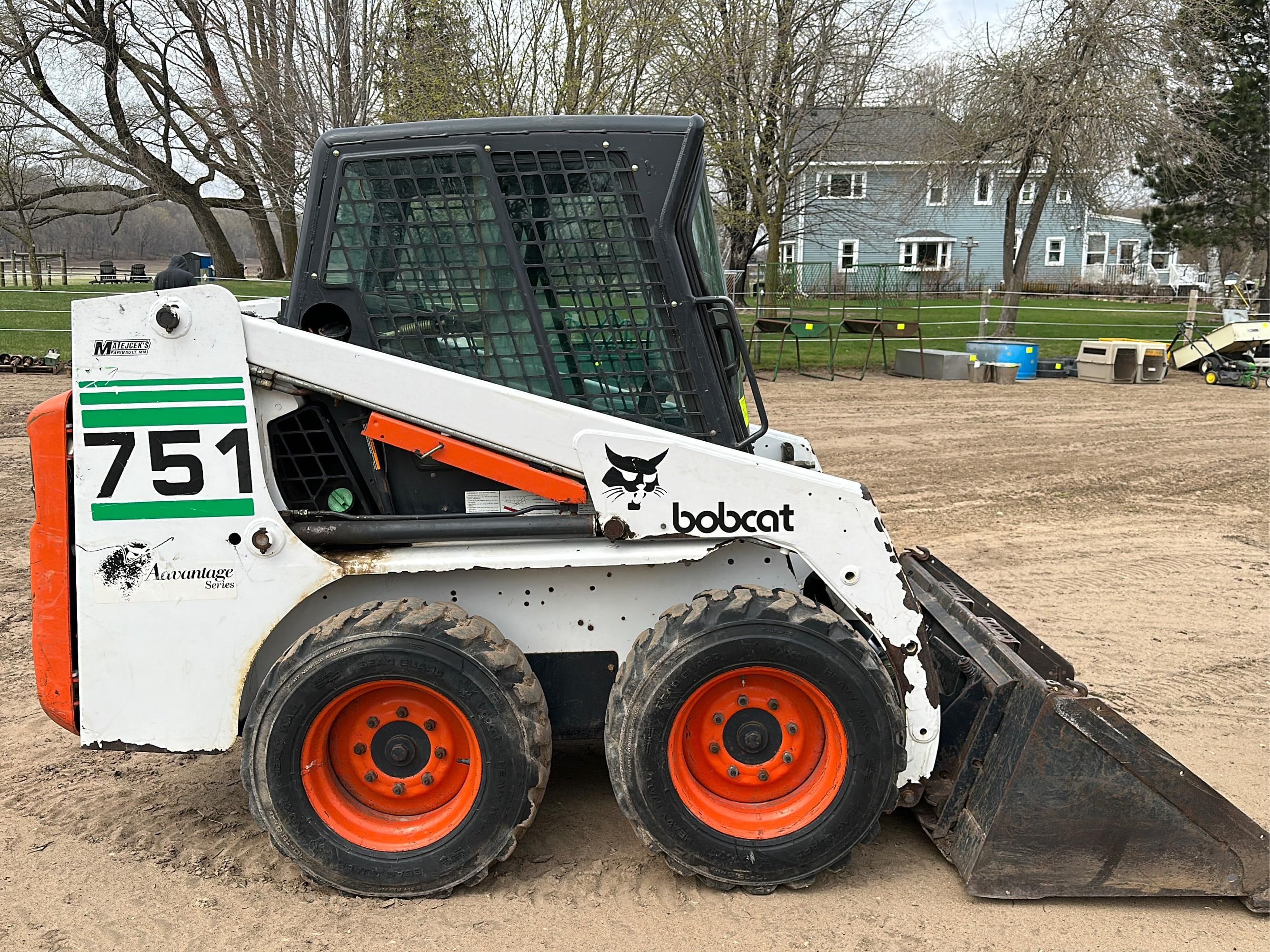 Main image Bobcat 751