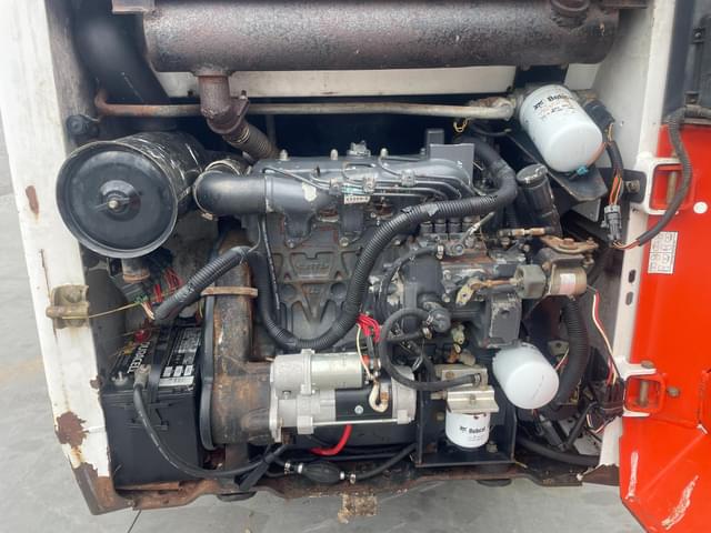 Image of Bobcat 753 equipment image 4