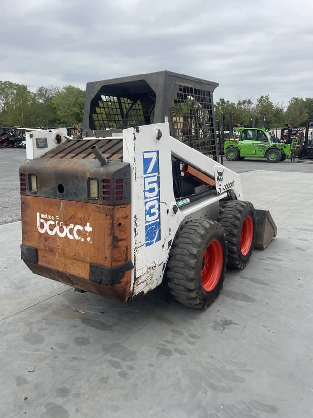 Image of Bobcat 753 equipment image 2