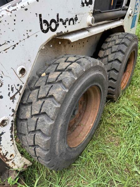 Image of Bobcat 753 equipment image 4