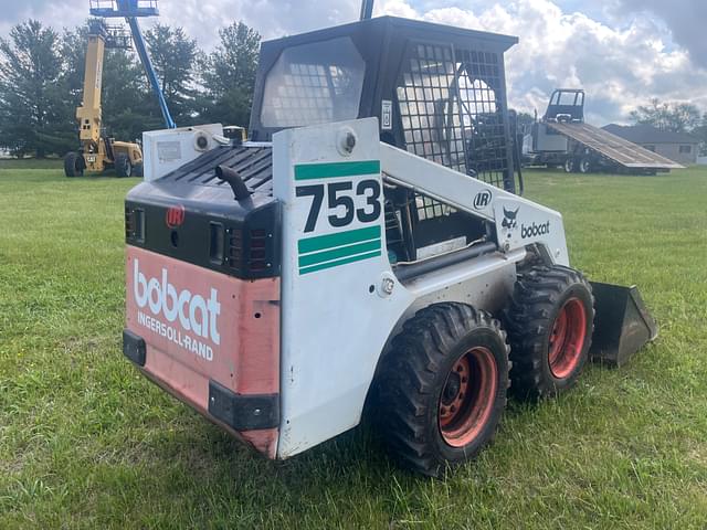 Image of Bobcat 753 equipment image 3