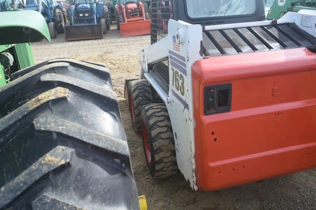 Image of Bobcat 763 equipment image 2