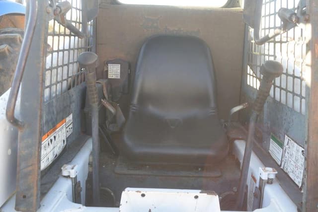 Image of Bobcat 763 equipment image 4