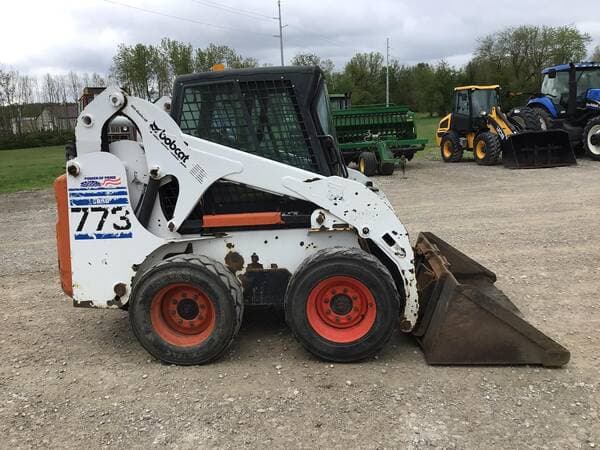 Image of Bobcat 773 equipment image 2