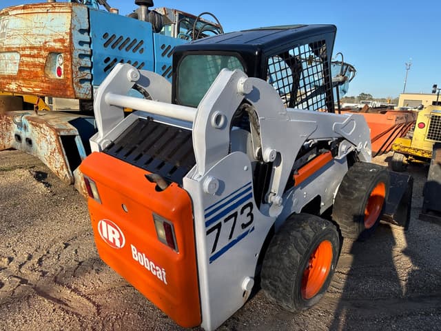 Image of Bobcat 773 equipment image 2