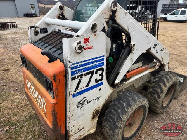 Image of Bobcat 773 equipment image 2