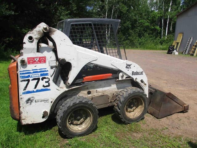 Image of Bobcat 773 equipment image 2
