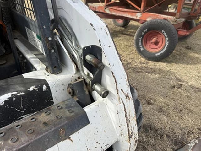 Image of Bobcat 773 equipment image 2