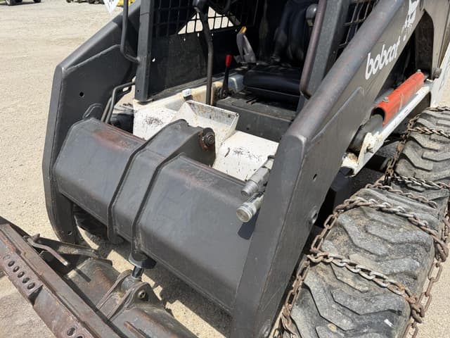 Image of Bobcat 7753 equipment image 3