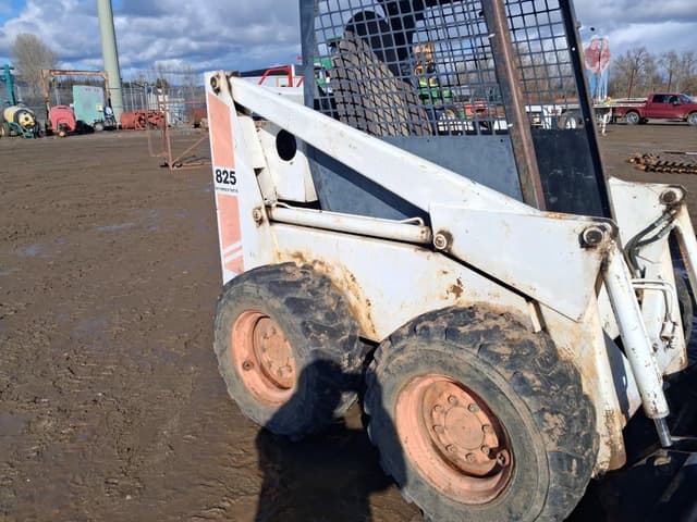 Image of Bobcat 825 equipment image 2