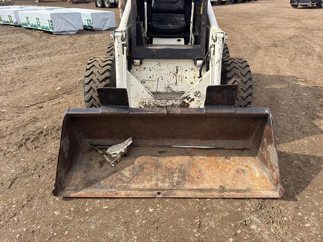 Image of Bobcat 825 equipment image 1