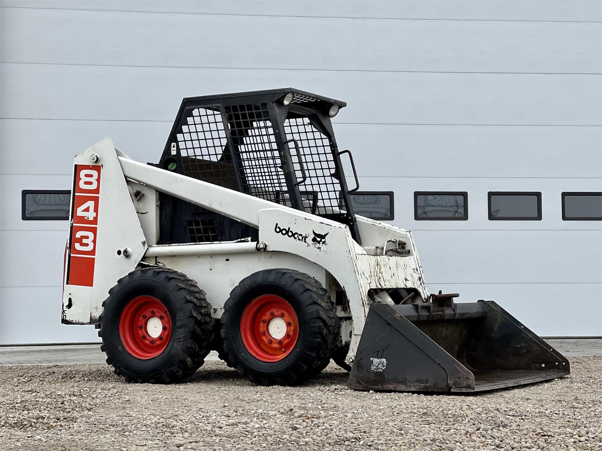 Main image Bobcat 843