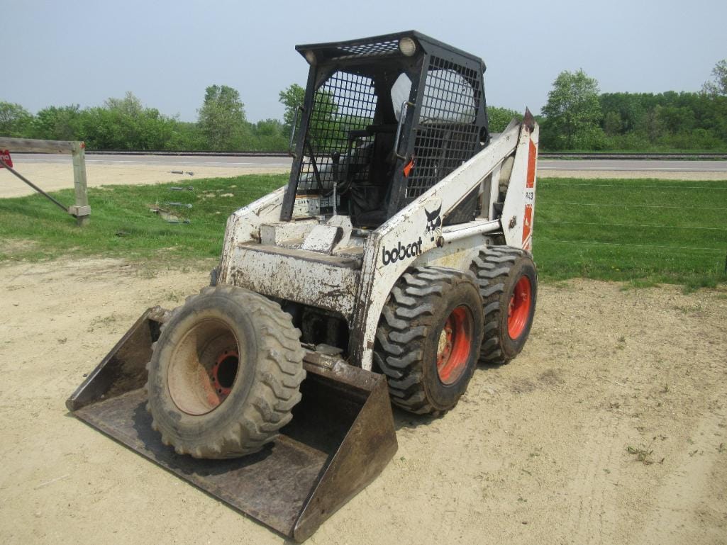 Main image Bobcat 843