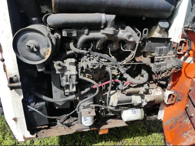 Image of Bobcat 853H equipment image 4