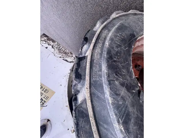 Image of Bobcat 863 equipment image 4