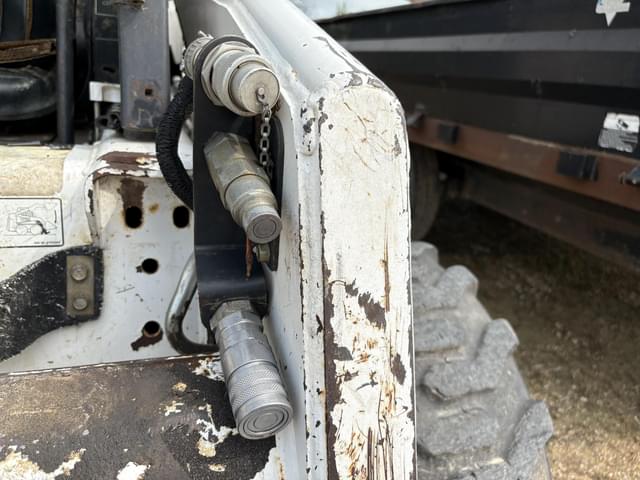Image of Bobcat 863 equipment image 4