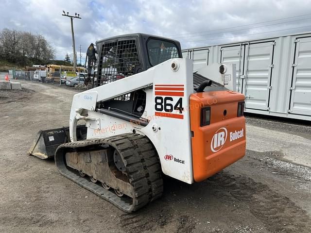 Image of Bobcat 864 equipment image 2