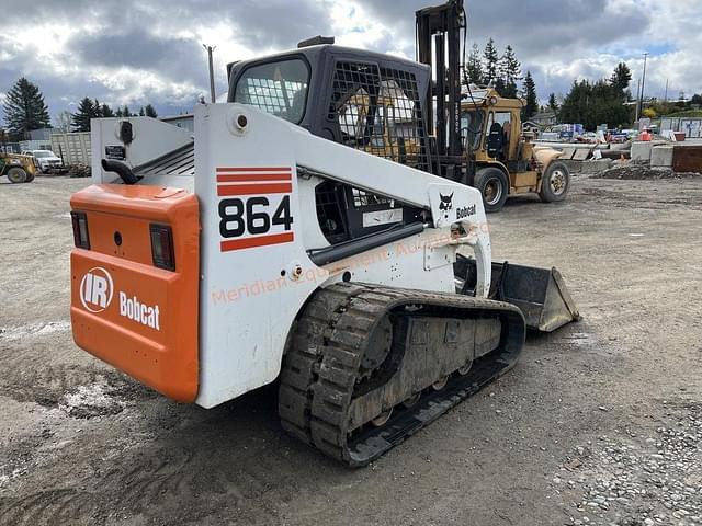 Image of Bobcat 864 equipment image 4