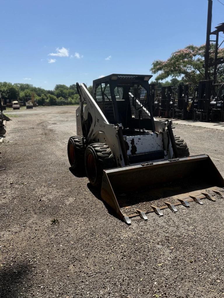 Bobcat 873 Equipment Image0