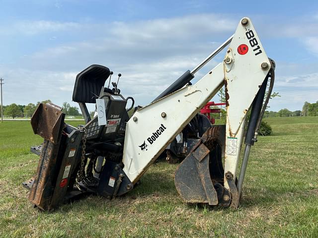 Image of Bobcat 8811 equipment image 4
