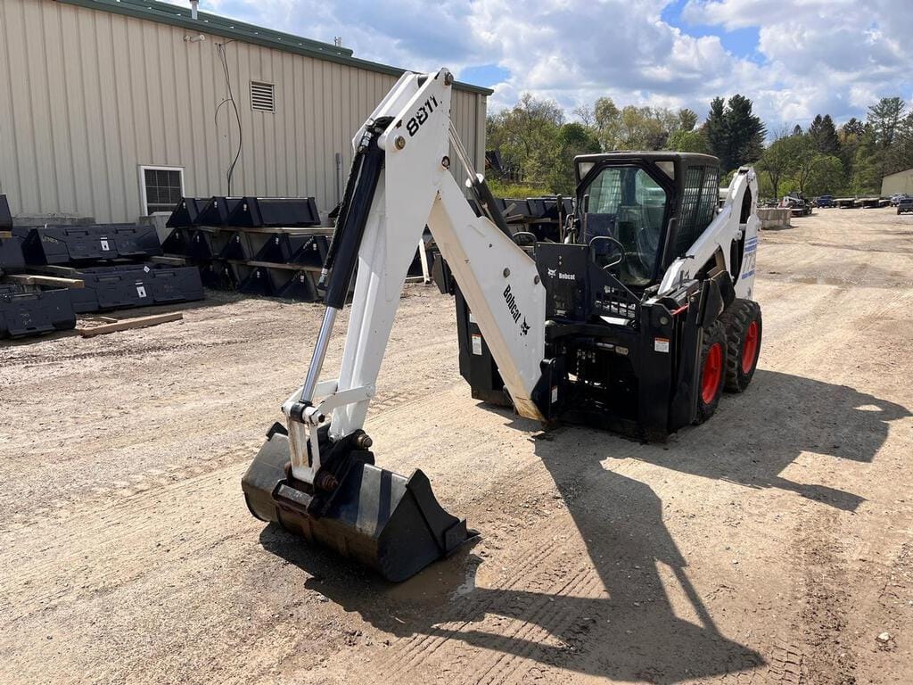 Main image Bobcat 8811
