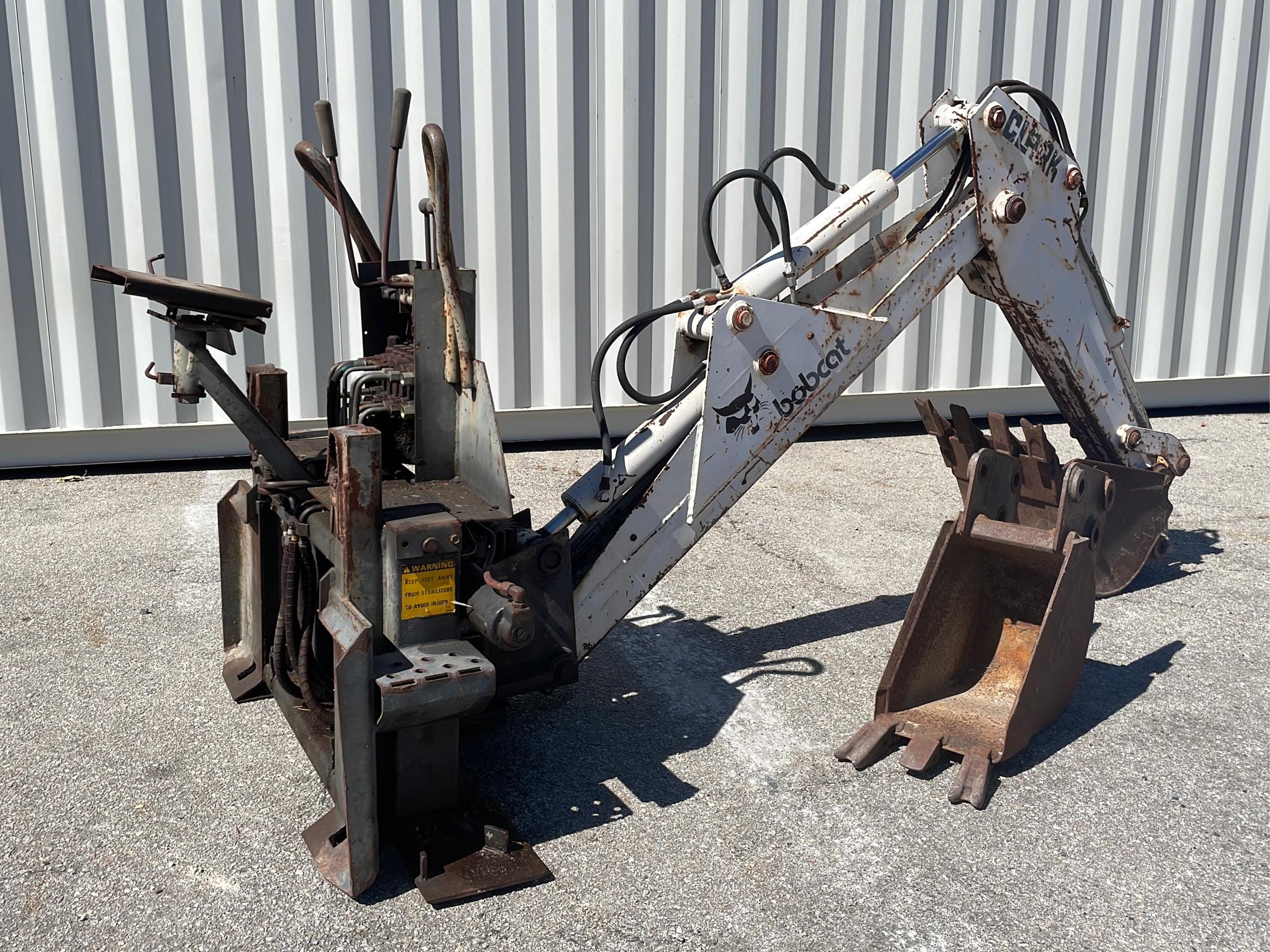 Main image Bobcat 909