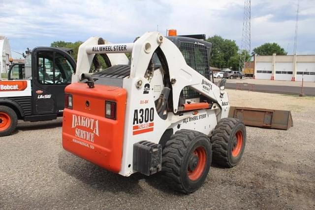 Image of Bobcat A300 equipment image 4