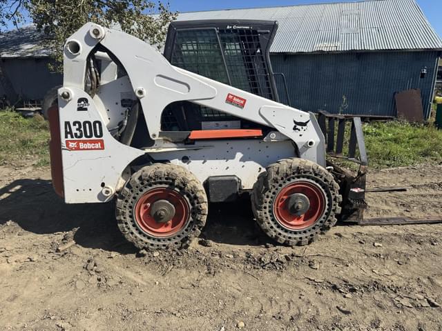 Image of Bobcat A300 equipment image 3