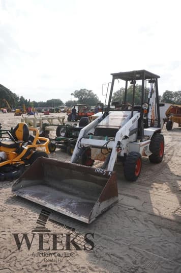 Main image Bobcat B100