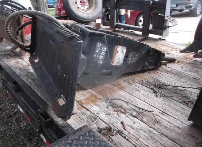 Bobcat B850 Equipment Image0