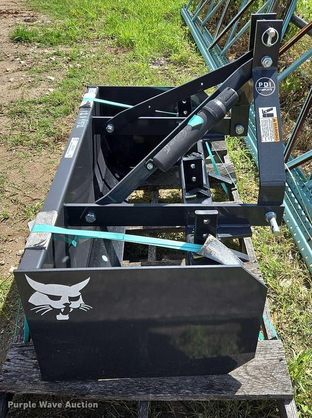 Image of Bobcat Blade Box 48 equipment image 3