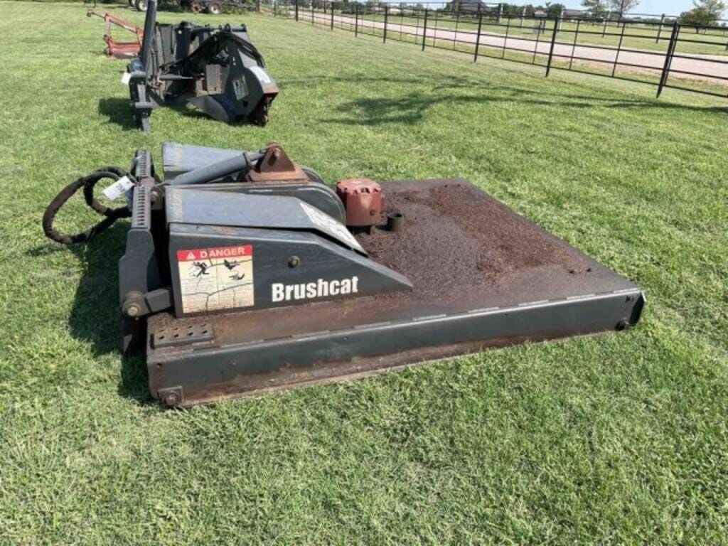 Bobcat Brushcat 72 Equipment Image0