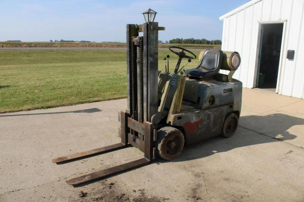 Clark C500 Equipment Image0