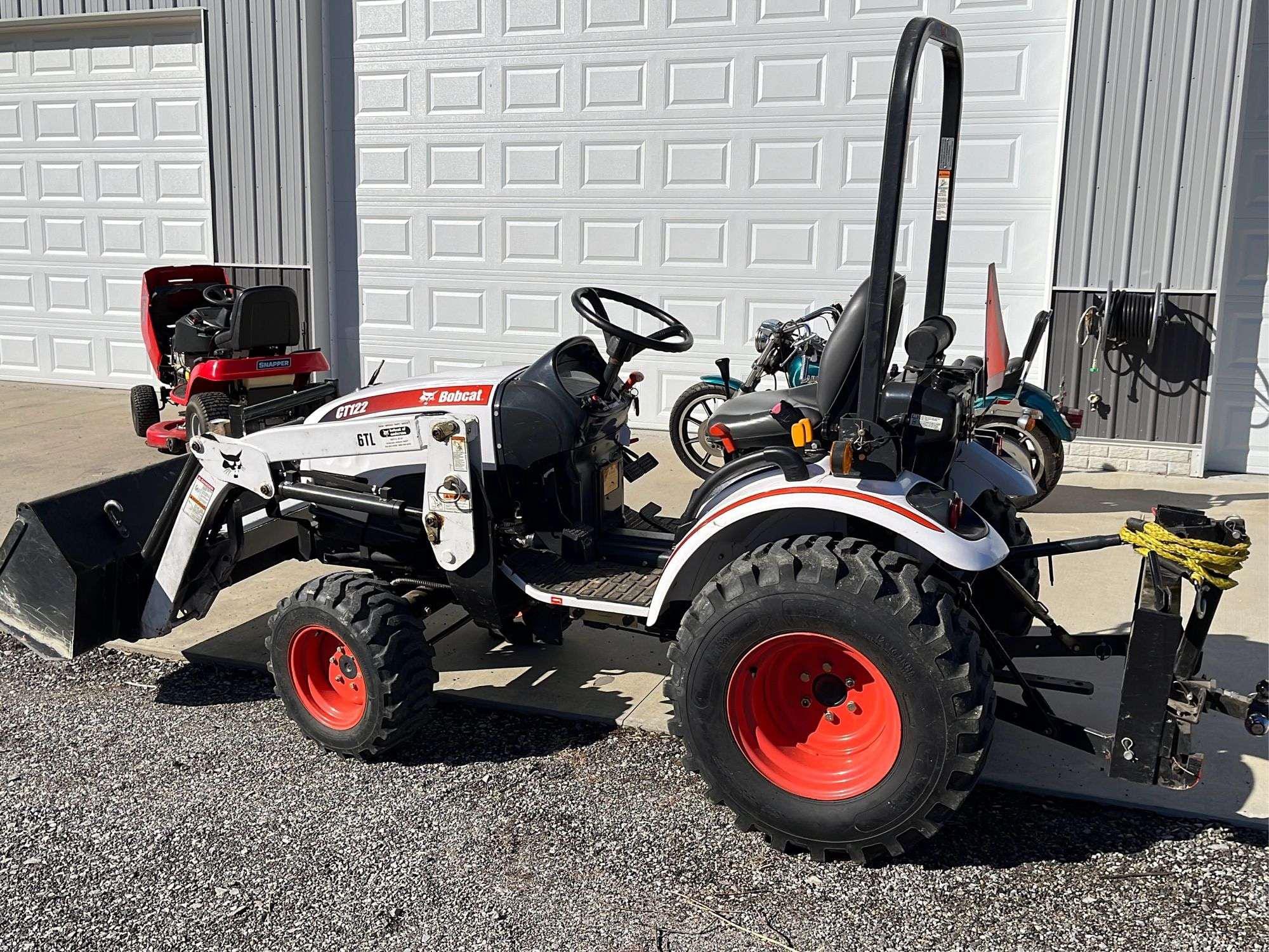 Main image Bobcat CT122