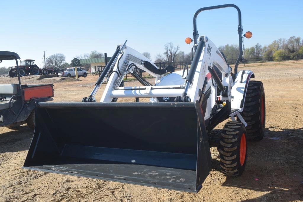 Bobcat CT2035 Equipment Image0