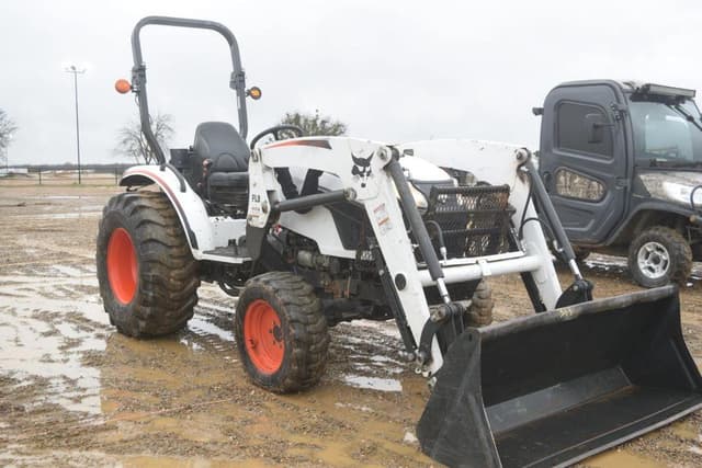 Image of Bobcat CT2040 equipment image 3
