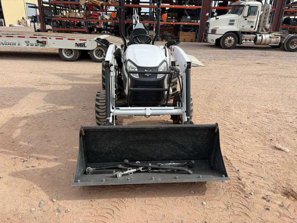 Image of Bobcat CT2040 equipment image 2