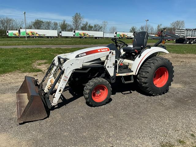 Image of Bobcat CT230 equipment image 1