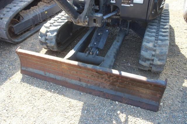 Image of Bobcat E35 equipment image 4
