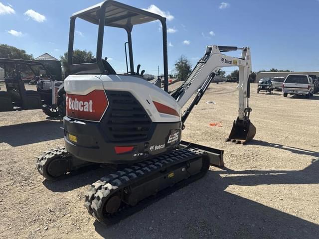 Image of Bobcat E35i equipment image 3