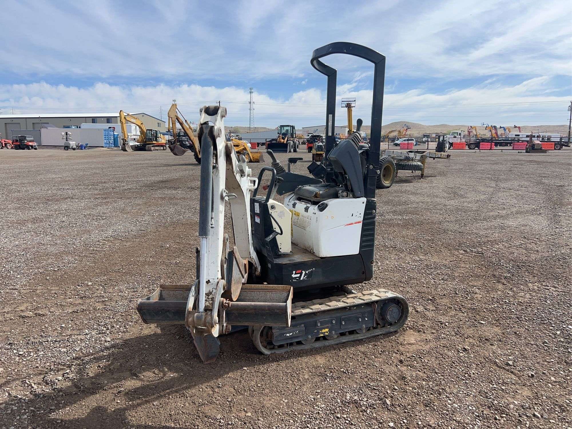 Bobcat E10 Equipment Image0