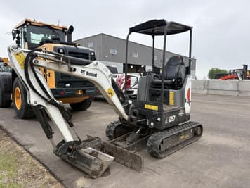 Main image Bobcat E20
