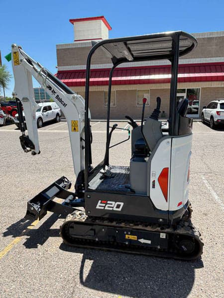 Image of Bobcat E20 equipment image 1