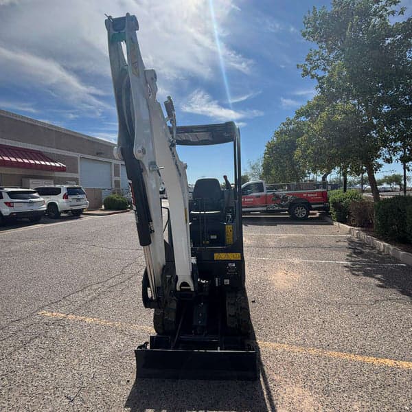 Image of Bobcat E20 equipment image 2
