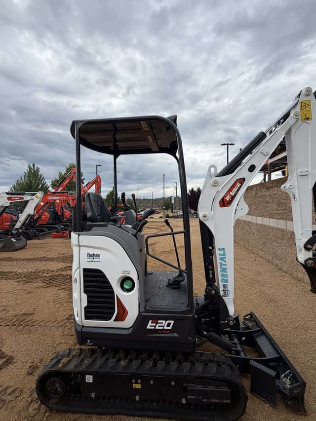 Image of Bobcat E20 equipment image 1