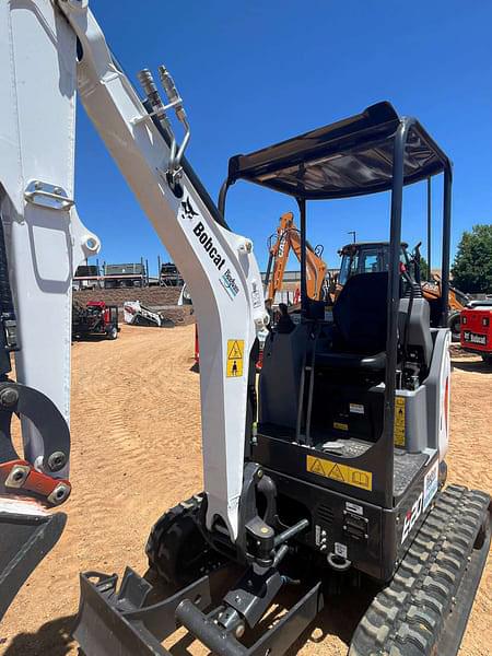 Image of Bobcat E20 equipment image 2